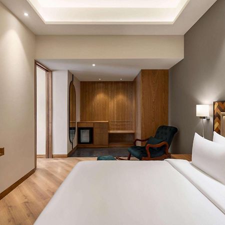 Ramada Encore By Wyndham Amritsar Airport ภายนอก รูปภาพ