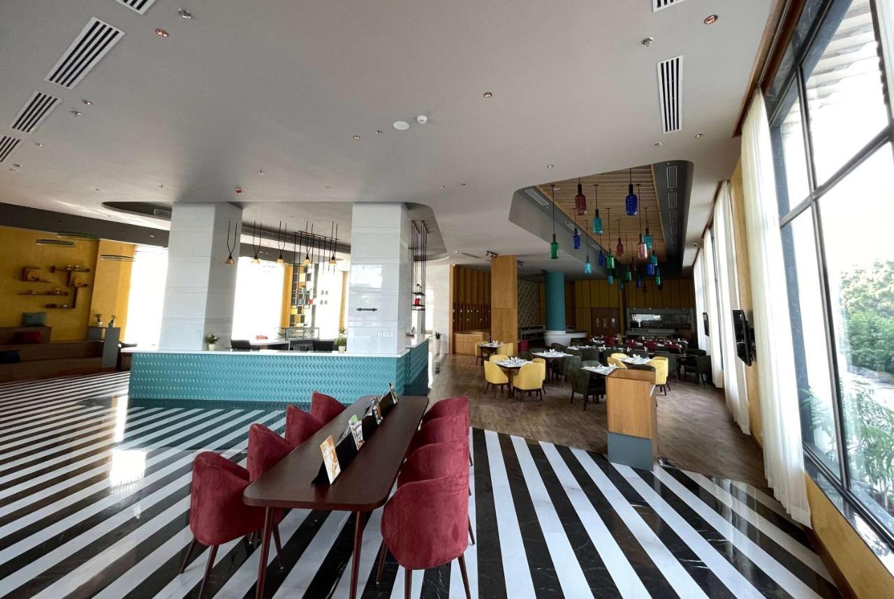 Ramada Encore By Wyndham Amritsar Airport ภายนอก รูปภาพ