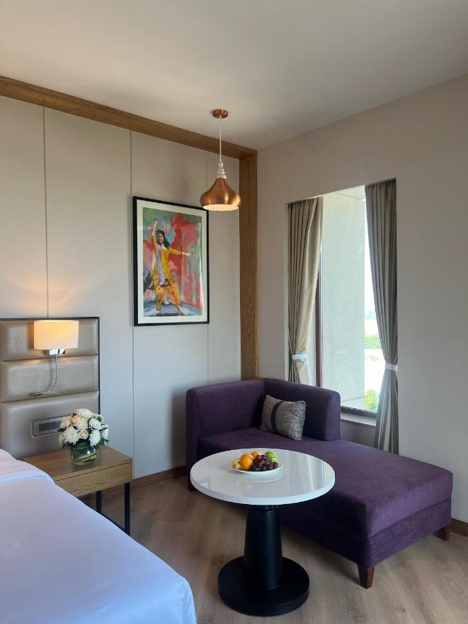 Ramada Encore By Wyndham Amritsar Airport ภายนอก รูปภาพ