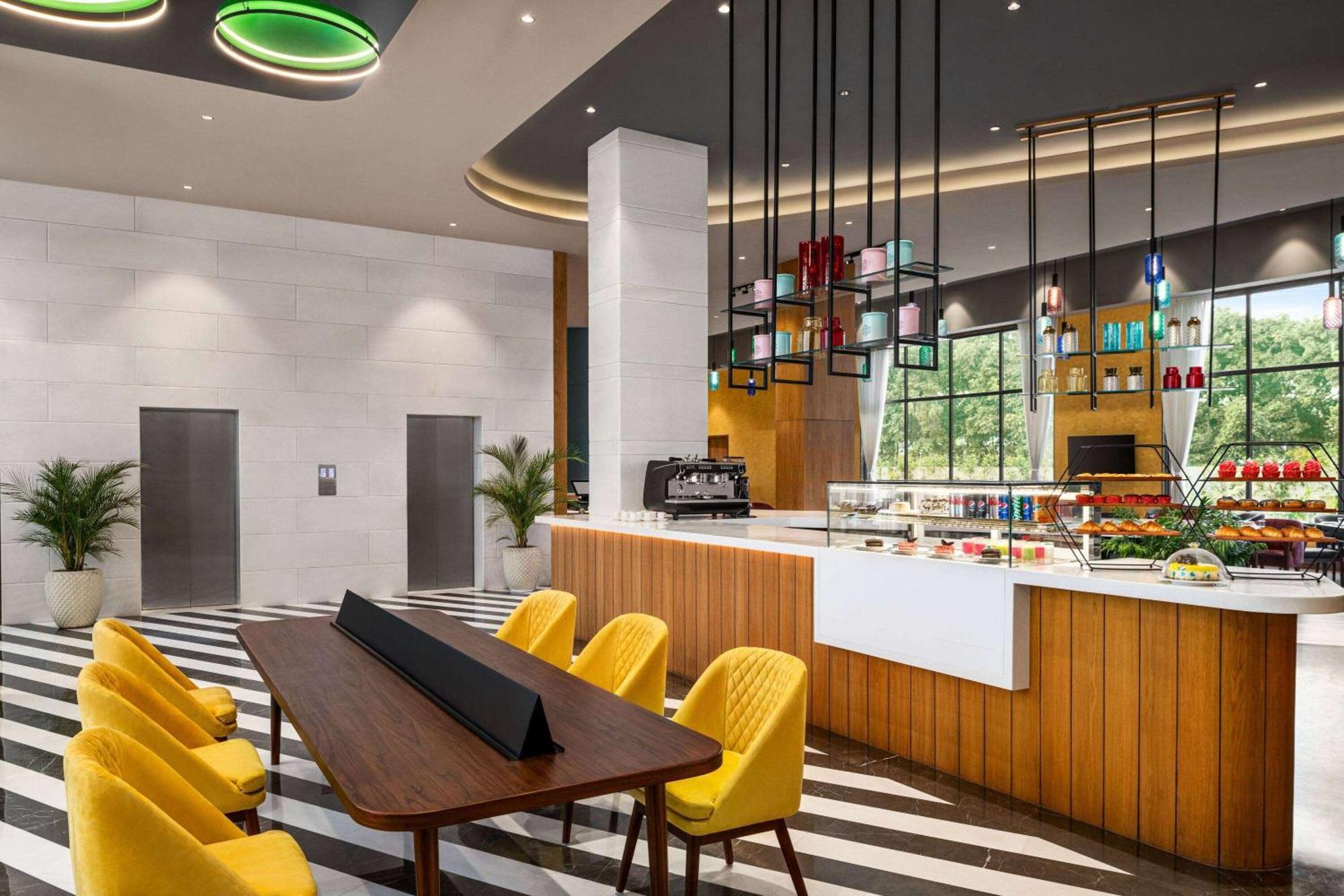 Ramada Encore By Wyndham Amritsar Airport ภายนอก รูปภาพ
