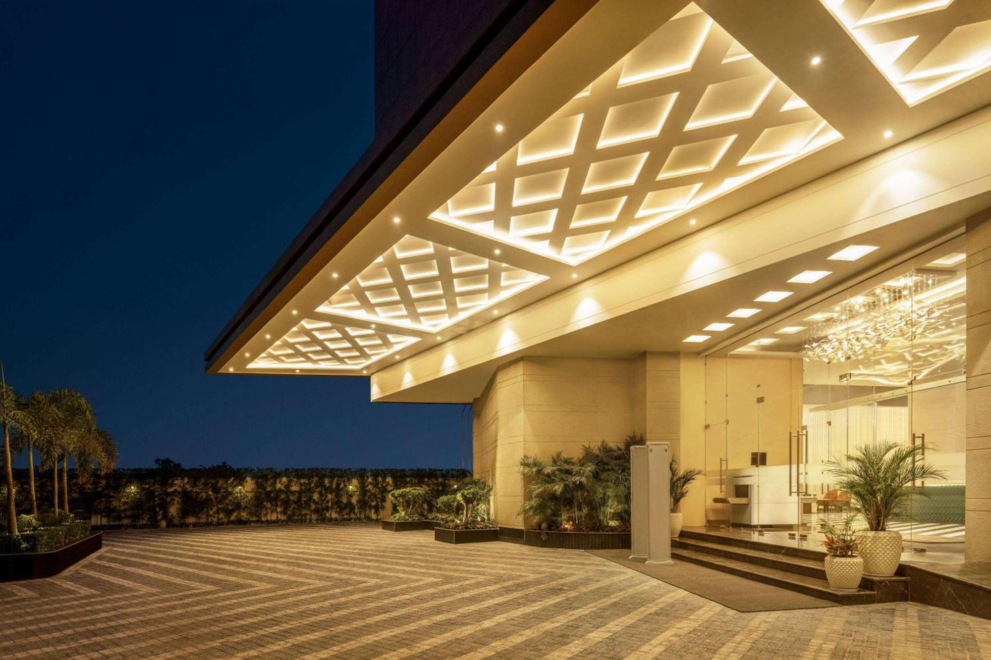 Ramada Encore By Wyndham Amritsar Airport ภายนอก รูปภาพ